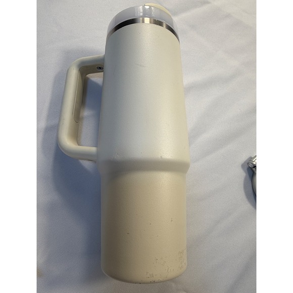 Stanley Quencher H2.0 FlowState Tumbler 30oz Cream Off-White Insulated Mug - Picture 5 of 6